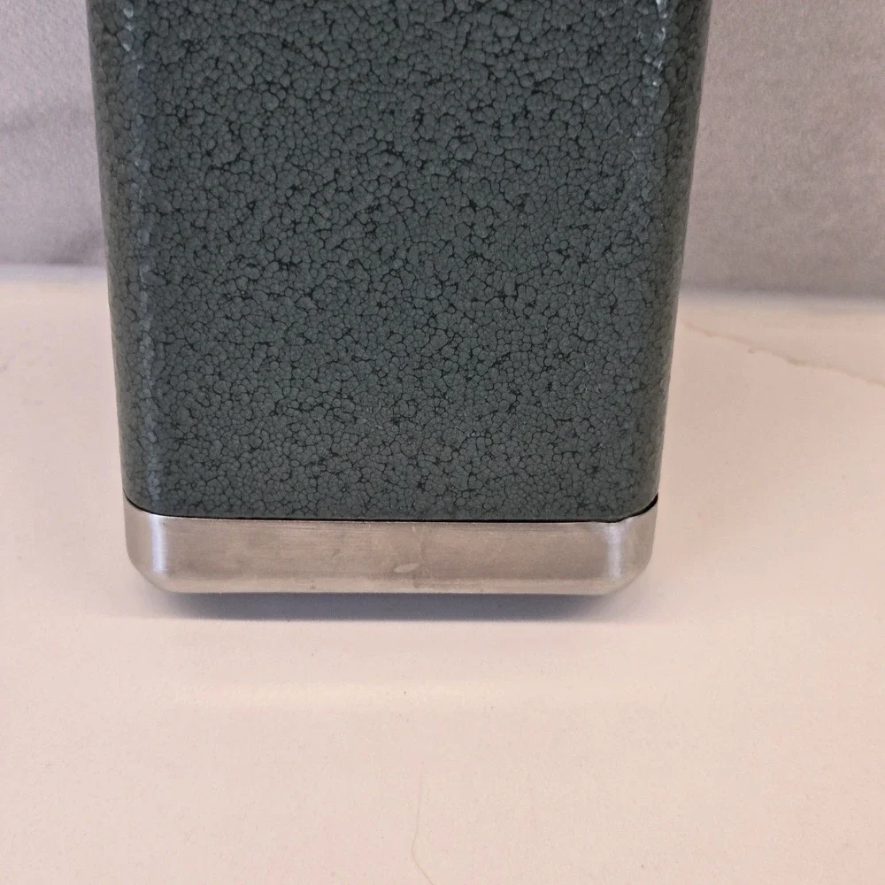 Stanley Classic Flask 8 oz w/ Never-Lose Cap Stainless Steel Green - Picture 5 of 11